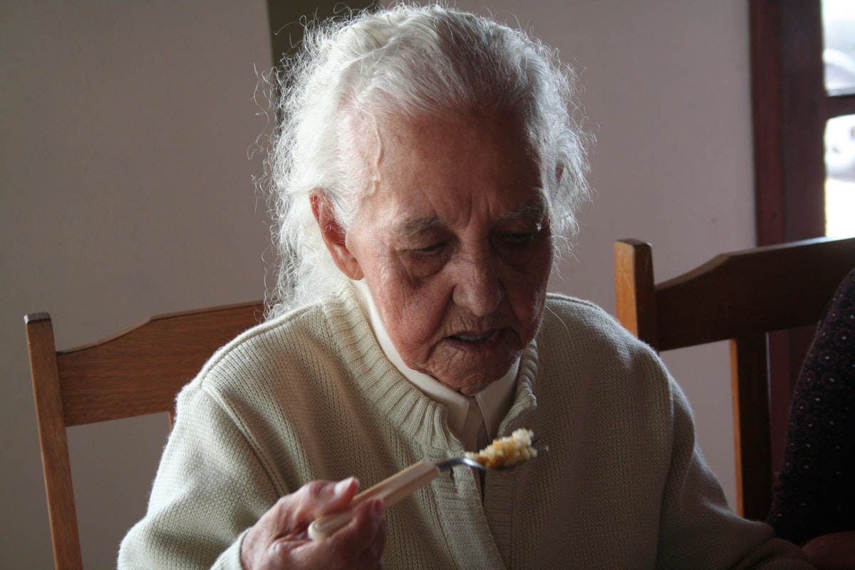 Supă de legume și bob
